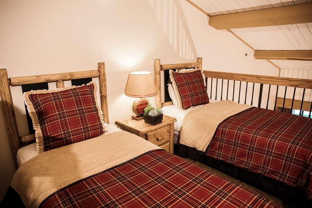 Lake Lawn Resort Делаван Стая снимка