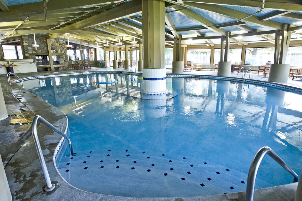 Lake Lawn Resort Делаван Екстериор снимка