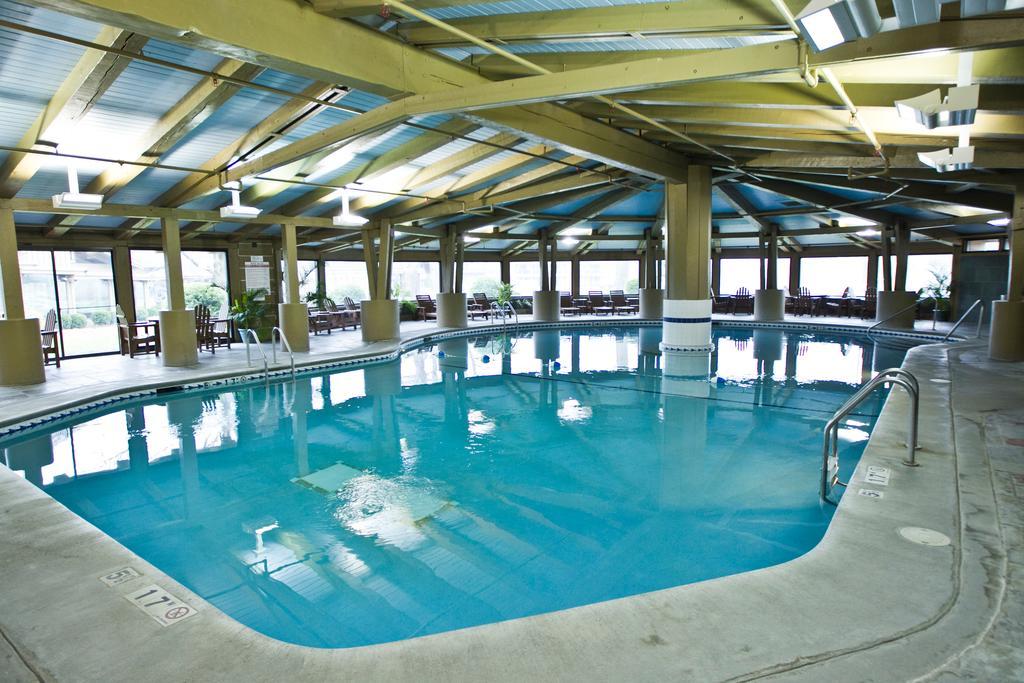 Lake Lawn Resort Делаван Екстериор снимка