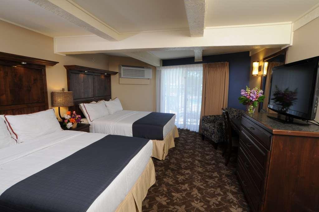 Lake Lawn Resort Делаван Стая снимка