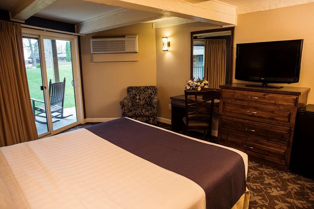 Lake Lawn Resort Делаван Стая снимка