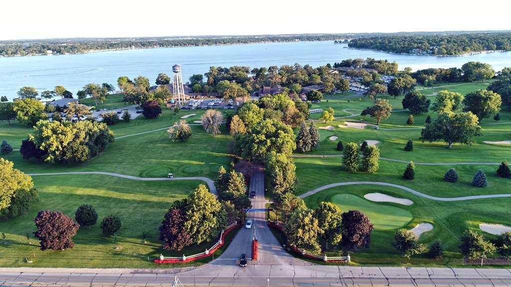 Lake Lawn Resort Делаван Екстериор снимка